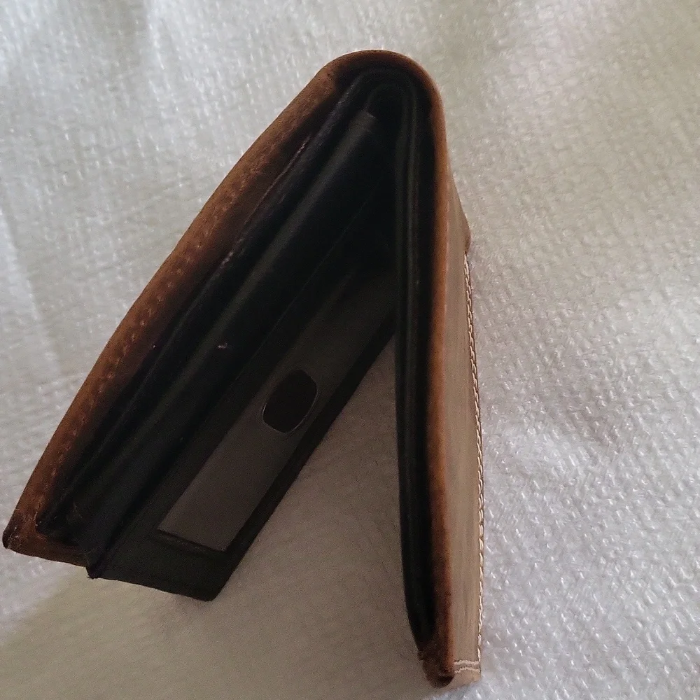 American Bison Men's Bifold Leather Wallet Made in USA